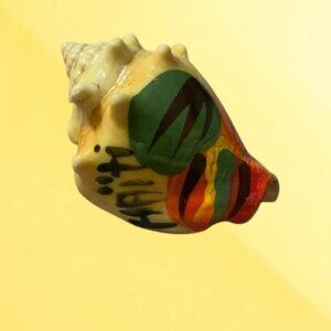 Haitian little painted shell souvenir - NWOT - one included.